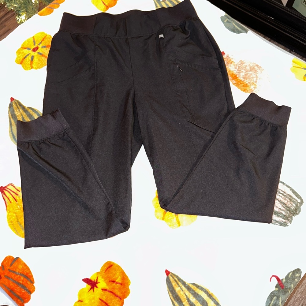 Black scrubs